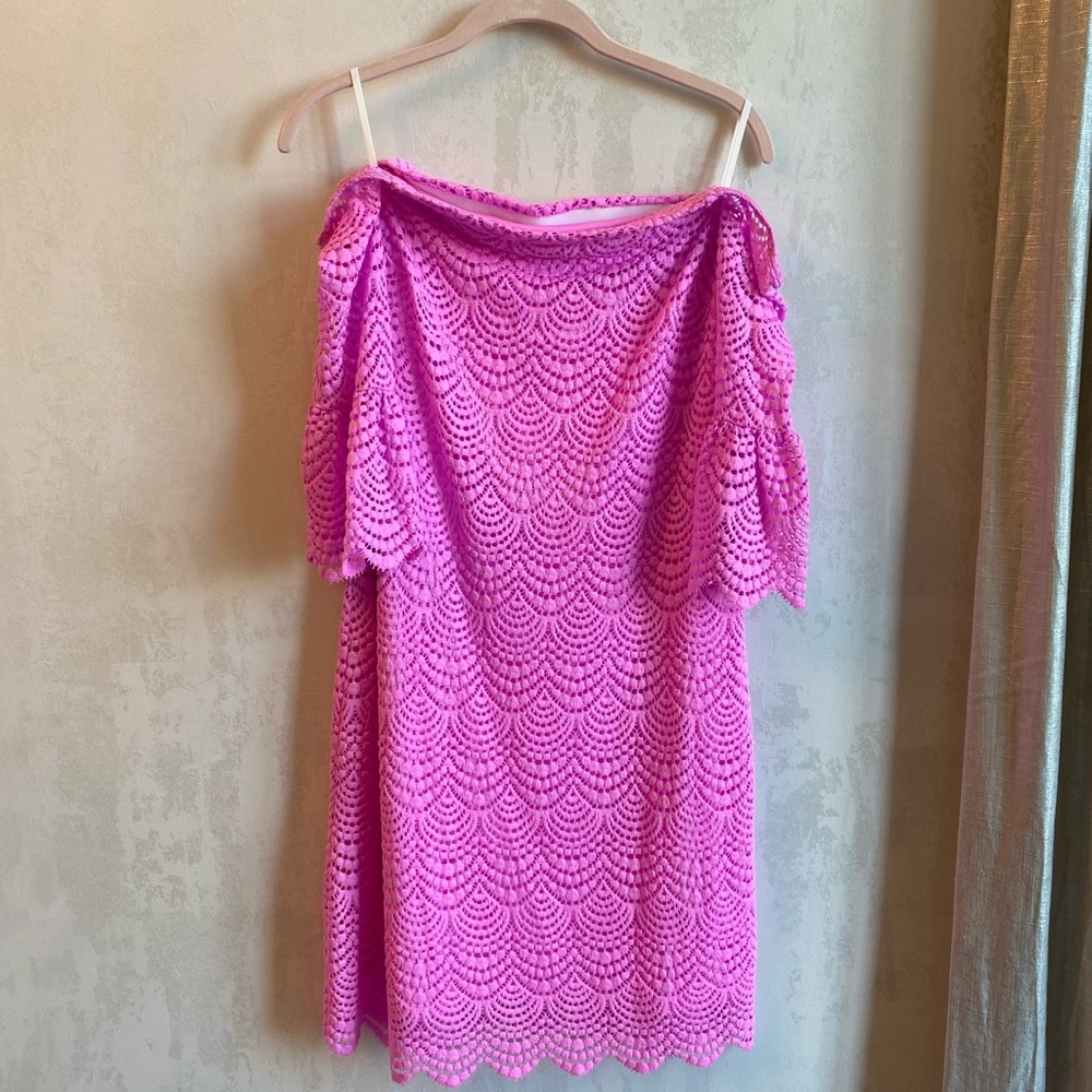 Brand new with tags Lilly Pulitzer Pink Off the shoulder dress